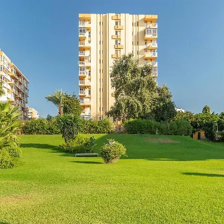 1 Bedroom Gorgeous In Апартаменты Бенальмадена