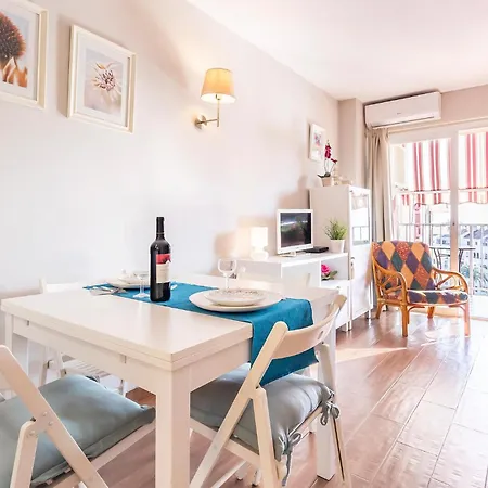 Апартаменты 1 Bedroom Gorgeous In